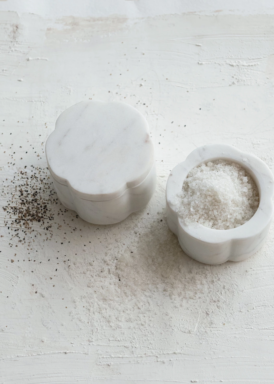 Marble Scalloped Pinch Pots