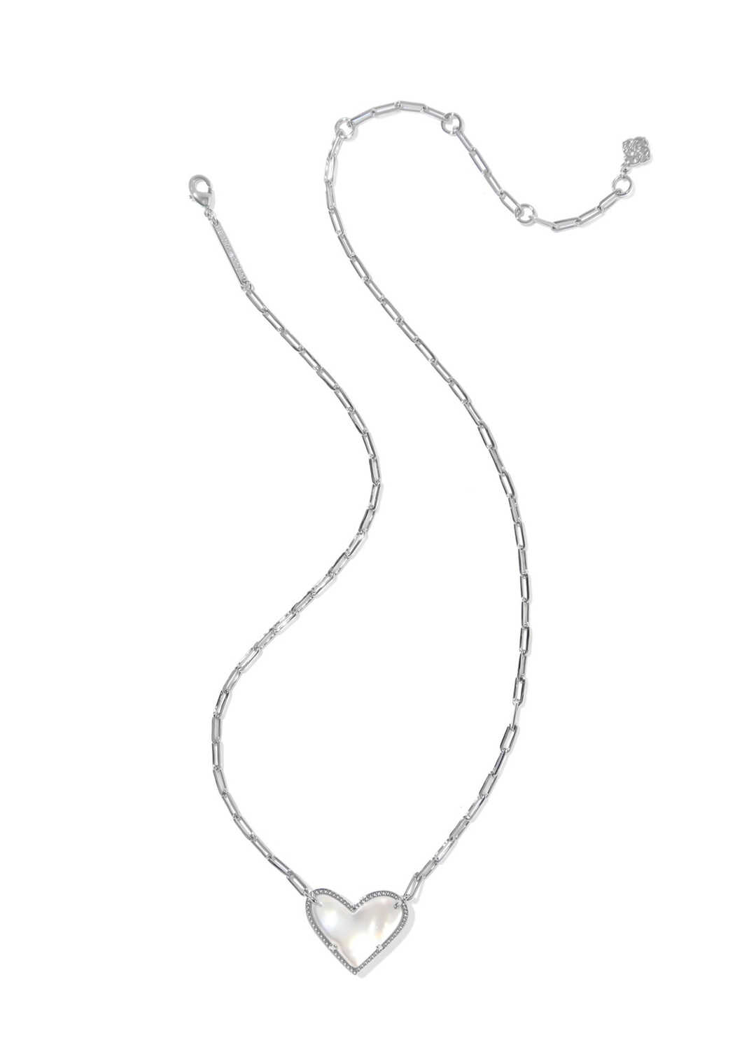 Ari Heart Statement Short Pendant Necklace