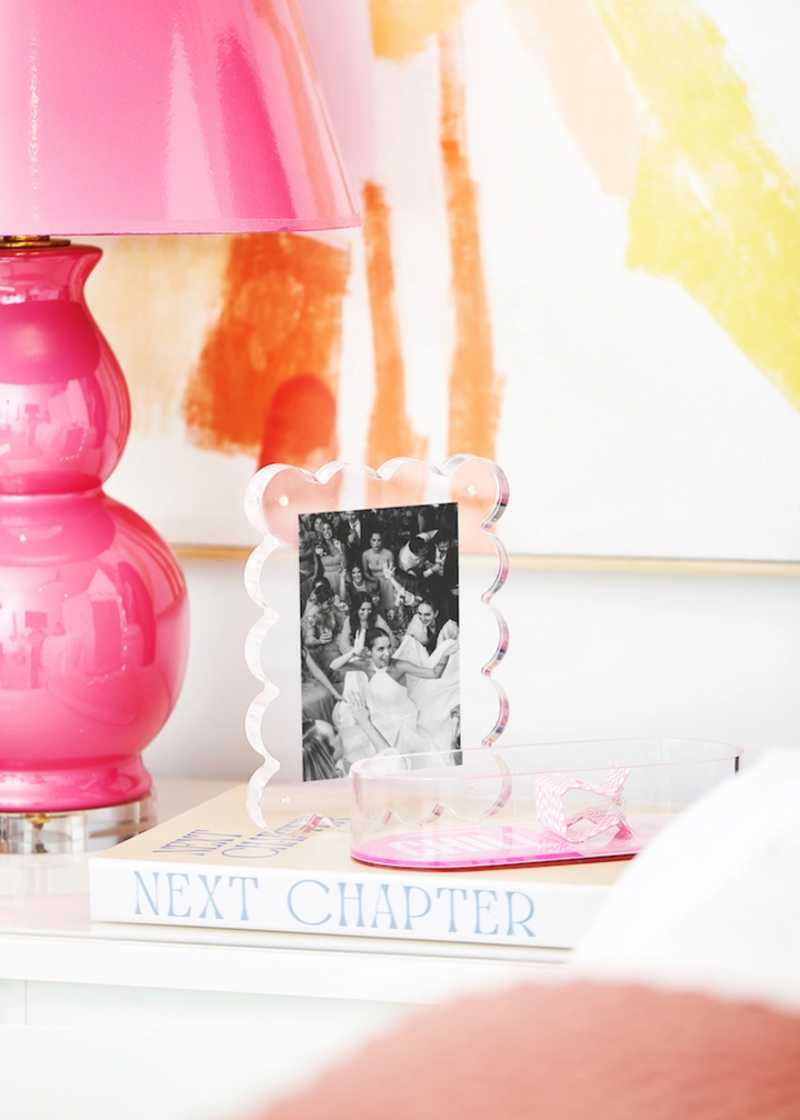 Clear Scallop Picture Frame