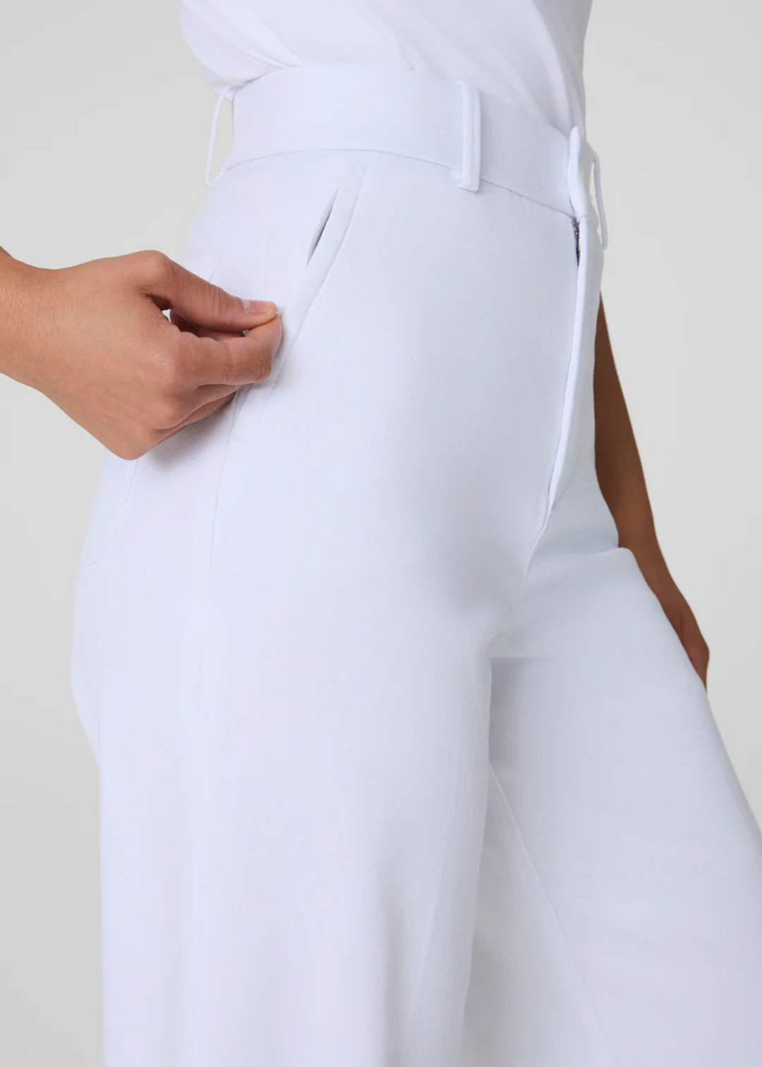 SPANXsupersmooth™ Stretch Twill Cropped Wide Leg Pant