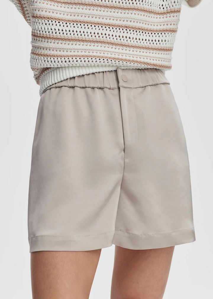 Sarka High-Rise Short 4"