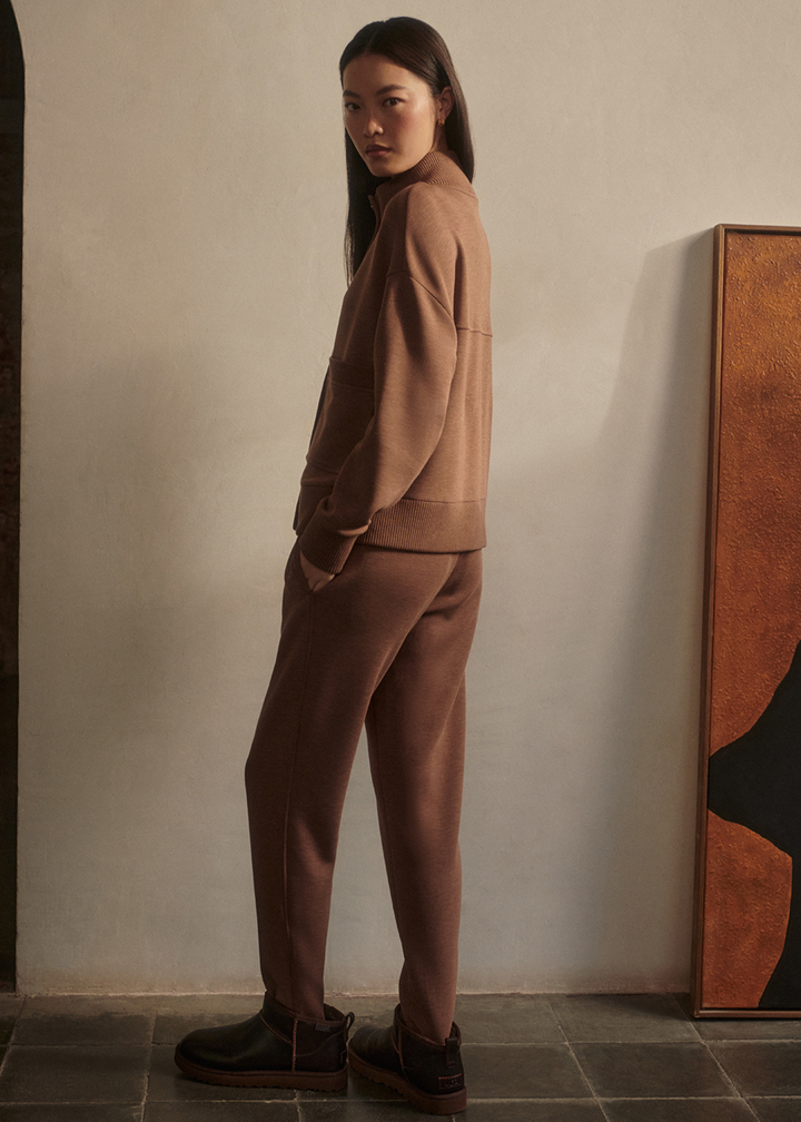 The Slim Zip Hem Pant 26
