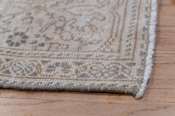 Vintage Rug 68376